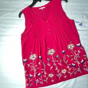 NWT Embroidery Print Sleeveless Blouse